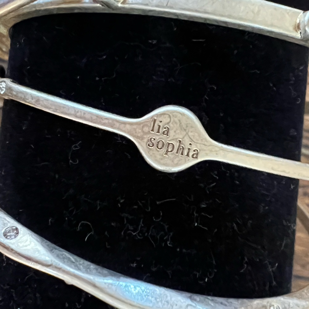 🌸Bangle Bracelet🌸 - Picture 10 of 10